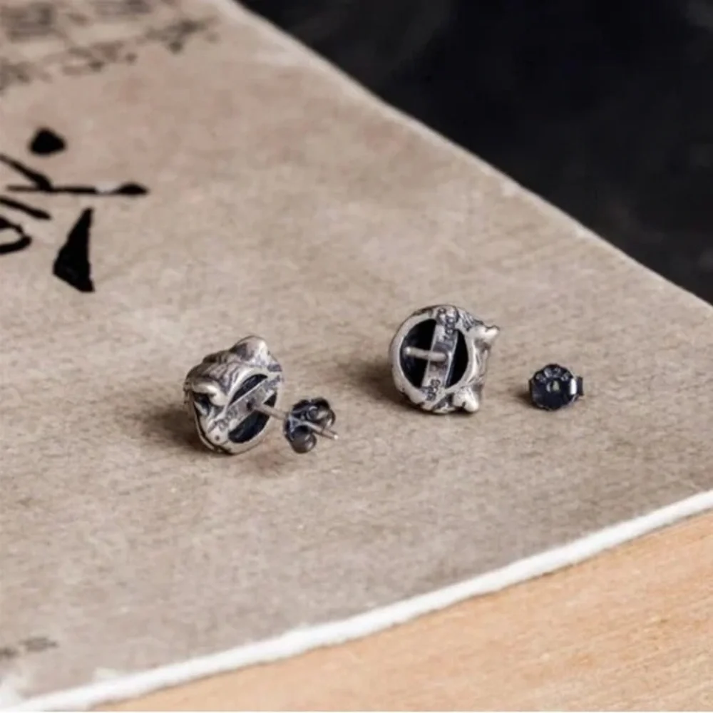 Single accent gothic style tiger head stud earring S925 sterling silver retro